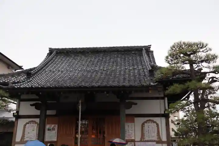 良観寺の本殿・本堂