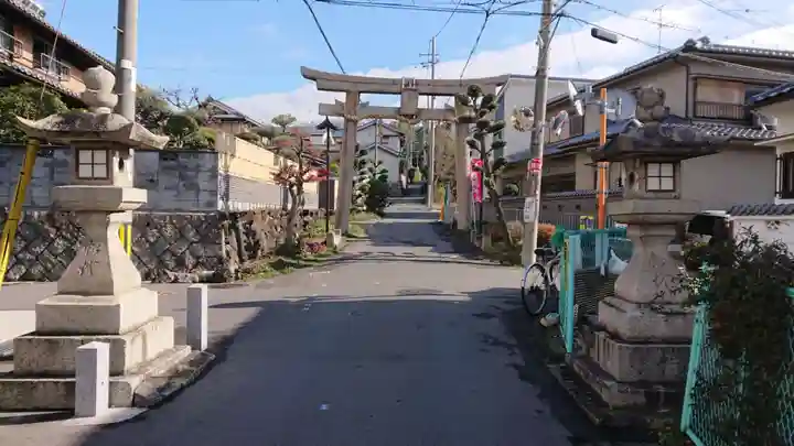 蹉跎神社の鳥居