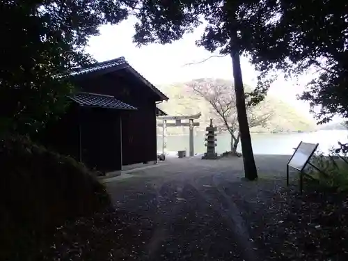 霹靂神社の建物その他