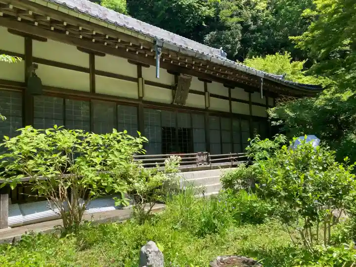 黄梅院(円覚寺塔頭)の{uncategorized: "未分類", other: "その他", undefined: "問題あり", building: "その他建物", grave: "お墓", sacred_gate: "鳥居", guardian: "狛犬", statue: "像", buddha: "仏像", history: "歴史", nature: "自然", garden: "庭園", animal: "動物", pagoda: "塔", temizu: "手水舎", mountain_gate: "山門・神門", sanctuary: "本殿・本堂", subordinate: "末社・摂社", art: "芸術", scenery: "景色", jizo: "地蔵", ema: "絵馬", goshuin: "御朱印", omikuji: "おみくじ", items: "授与品その他", amulet: "お守り", goshuincho: "御朱印帳", eats: "食事", festival: "お祭り", votive_dance: "神楽", shichigosan: "七五三参", wedding: "結婚式", experience: "体験その他", initially: "初詣", around: "周辺", anti_infection: "感染症対策"}