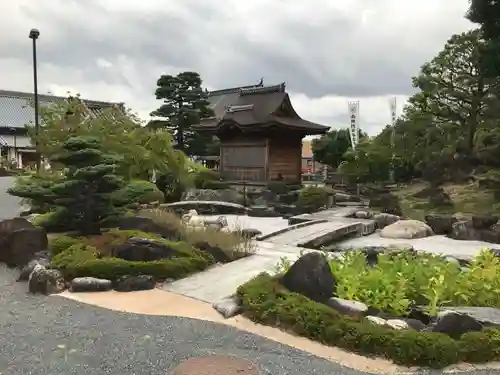 総持寺の庭園