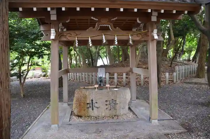鵜森神社の手水舎