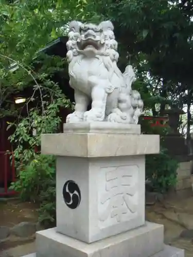 徳持神社の狛犬