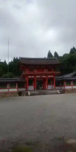 大鳥神社の山門