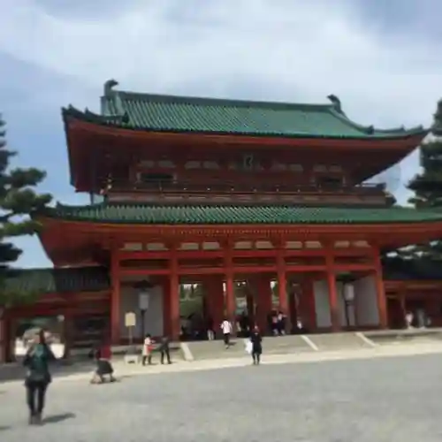 平安神宮の山門