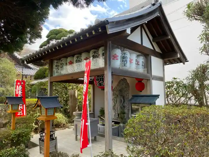 海福寺の{uncategorized: "未分類", other: "その他", undefined: "問題あり", building: "その他建物", grave: "お墓", sacred_gate: "鳥居", guardian: "狛犬", statue: "像", buddha: "仏像", history: "歴史", nature: "自然", garden: "庭園", animal: "動物", pagoda: "塔", temizu: "手水舎", mountain_gate: "山門・神門", sanctuary: "本殿・本堂", subordinate: "末社・摂社", art: "芸術", scenery: "景色", jizo: "地蔵", ema: "絵馬", goshuin: "御朱印", omikuji: "おみくじ", items: "授与品その他", amulet: "お守り", goshuincho: "御朱印帳", eats: "食事", festival: "お祭り", votive_dance: "神楽", shichigosan: "七五三参", wedding: "結婚式", experience: "体験その他", initially: "初詣", around: "周辺", anti_infection: "感染症対策"}