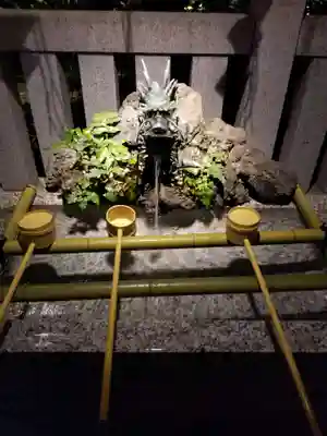 福徳神社（芽吹稲荷）の手水舎