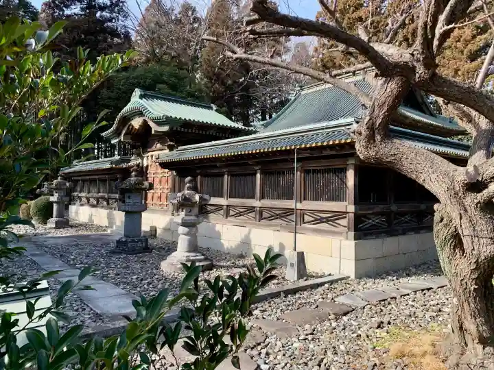 仙台東照宮の{uncategorized: "未分類", other: "その他", undefined: "問題あり", building: "その他建物", grave: "お墓", sacred_gate: "鳥居", guardian: "狛犬", statue: "像", buddha: "仏像", history: "歴史", nature: "自然", garden: "庭園", animal: "動物", pagoda: "塔", temizu: "手水舎", mountain_gate: "山門・神門", sanctuary: "本殿・本堂", subordinate: "末社・摂社", art: "芸術", scenery: "景色", jizo: "地蔵", ema: "絵馬", goshuin: "御朱印", omikuji: "おみくじ", items: "授与品その他", amulet: "お守り", goshuincho: "御朱印帳", eats: "食事", festival: "お祭り", votive_dance: "神楽", shichigosan: "七五三参", wedding: "結婚式", experience: "体験その他", initially: "初詣", around: "周辺", anti_infection: "感染症対策"}