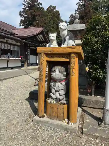 今市報徳二宮神社の{uncategorized: "未分類", other: "その他", undefined: "問題あり", building: "その他建物", grave: "お墓", sacred_gate: "鳥居", guardian: "狛犬", statue: "像", buddha: "仏像", history: "歴史", nature: "自然", garden: "庭園", animal: "動物", pagoda: "塔", temizu: "手水舎", mountain_gate: "山門・神門", sanctuary: "本殿・本堂", subordinate: "末社・摂社", art: "芸術", scenery: "景色", jizo: "地蔵", ema: "絵馬", goshuin: "御朱印", omikuji: "おみくじ", items: "授与品その他", amulet: "お守り", goshuincho: "御朱印帳", eats: "食事", festival: "お祭り", votive_dance: "神楽", shichigosan: "七五三参", wedding: "結婚式", experience: "体験その他", initially: "初詣", around: "周辺", anti_infection: "感染症対策"}