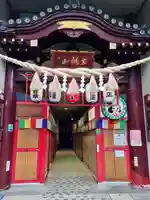 三瀧山不動院の山門・神門