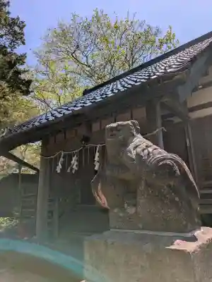 住三吉神社の{uncategorized: "未分類", other: "その他", undefined: "問題あり", building: "その他建物", grave: "お墓", sacred_gate: "鳥居", guardian: "狛犬", statue: "像", buddha: "仏像", history: "歴史", nature: "自然", garden: "庭園", animal: "動物", pagoda: "塔", temizu: "手水舎", mountain_gate: "山門・神門", sanctuary: "本殿・本堂", subordinate: "末社・摂社", art: "芸術", scenery: "景色", jizo: "地蔵", ema: "絵馬", goshuin: "御朱印", omikuji: "おみくじ", items: "授与品その他", amulet: "お守り", goshuincho: "御朱印帳", eats: "食事", festival: "お祭り", votive_dance: "神楽", shichigosan: "七五三参", wedding: "結婚式", experience: "体験その他", initially: "初詣", around: "周辺", anti_infection: "感染症対策"}