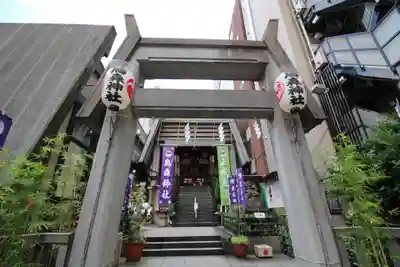 烏森神社の鳥居