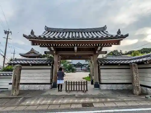 仙壽寺の山門