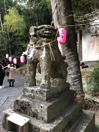 宇佐八幡神社の狛犬