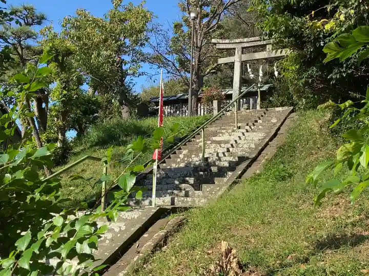 片瀬諏訪神社の鳥居