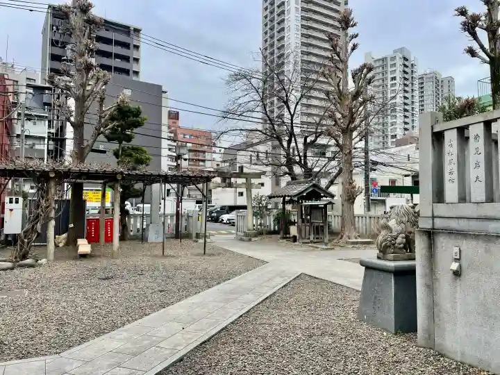 七倉稲荷神社の{uncategorized: "未分類", other: "その他", undefined: "問題あり", building: "その他建物", grave: "お墓", sacred_gate: "鳥居", guardian: "狛犬", statue: "像", buddha: "仏像", history: "歴史", nature: "自然", garden: "庭園", animal: "動物", pagoda: "塔", temizu: "手水舎", mountain_gate: "山門・神門", sanctuary: "本殿・本堂", subordinate: "末社・摂社", art: "芸術", scenery: "景色", jizo: "地蔵", ema: "絵馬", goshuin: "御朱印", omikuji: "おみくじ", items: "授与品その他", amulet: "お守り", goshuincho: "御朱印帳", eats: "食事", festival: "お祭り", votive_dance: "神楽", shichigosan: "七五三参", wedding: "結婚式", experience: "体験その他", initially: "初詣", around: "周辺", anti_infection: "感染症対策"}