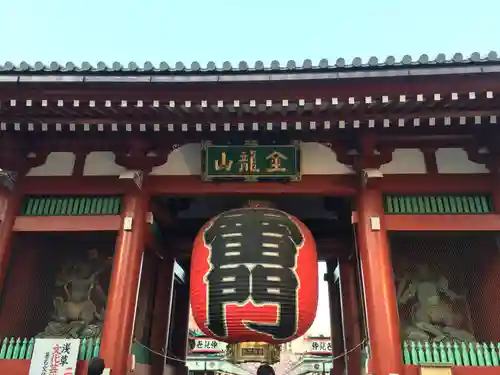 浅草寺の山門・神門