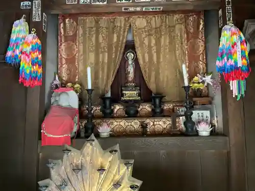 安気地蔵尊の本殿・本堂