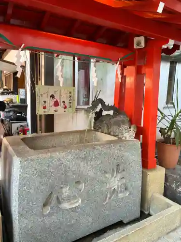 馬橋稲荷神社の{uncategorized: "未分類", other: "その他", undefined: "問題あり", building: "その他建物", grave: "お墓", sacred_gate: "鳥居", guardian: "狛犬", statue: "像", buddha: "仏像", history: "歴史", nature: "自然", garden: "庭園", animal: "動物", pagoda: "塔", temizu: "手水舎", mountain_gate: "山門・神門", sanctuary: "本殿・本堂", subordinate: "末社・摂社", art: "芸術", scenery: "景色", jizo: "地蔵", ema: "絵馬", goshuin: "御朱印", omikuji: "おみくじ", items: "授与品その他", amulet: "お守り", goshuincho: "御朱印帳", eats: "食事", festival: "お祭り", votive_dance: "神楽", shichigosan: "七五三参", wedding: "結婚式", experience: "体験その他", initially: "初詣", around: "周辺", anti_infection: "感染症対策"}