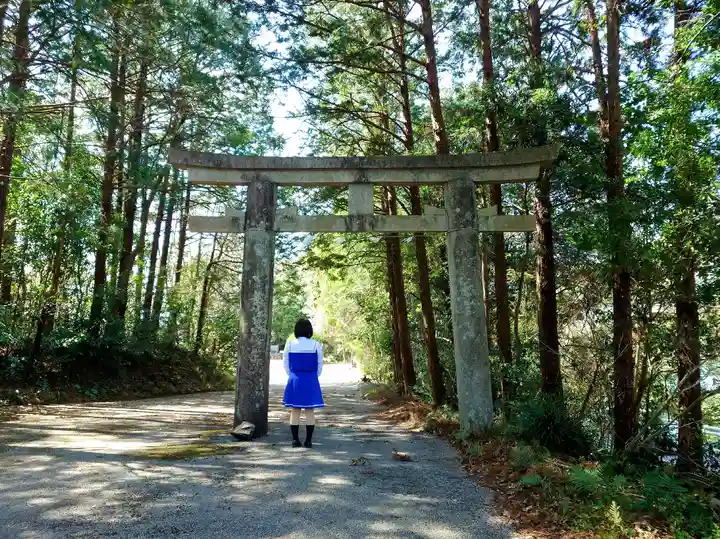 兼山神社の鳥居