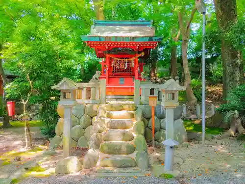 堤治神社の末社