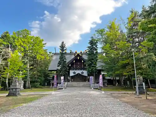 上川神社の本殿