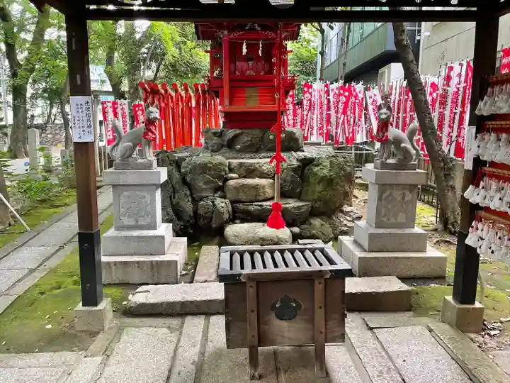 若宮八幡社の末社・摂社