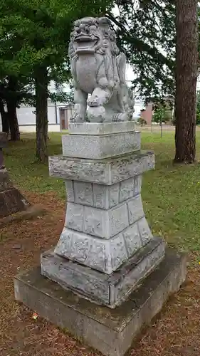 納内神社の狛犬