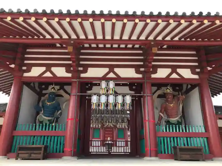 四天王寺の山門・神門