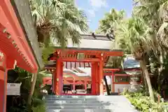 青島神社（青島神宮）の山門