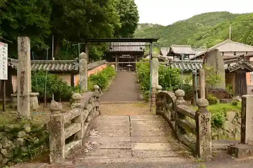 弥勒寺(兵庫県)
