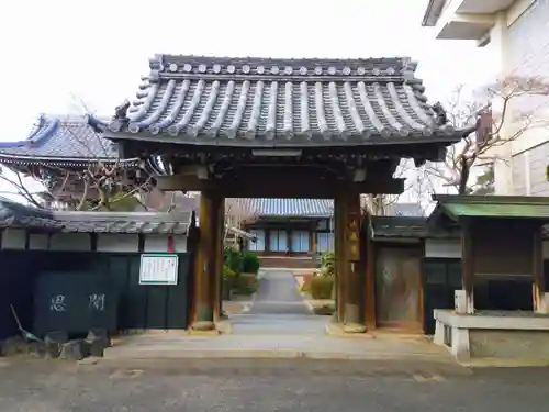 法通寺の山門