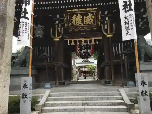 櫛田神社の山門