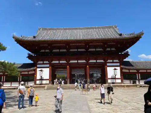 東大寺の本殿・本堂