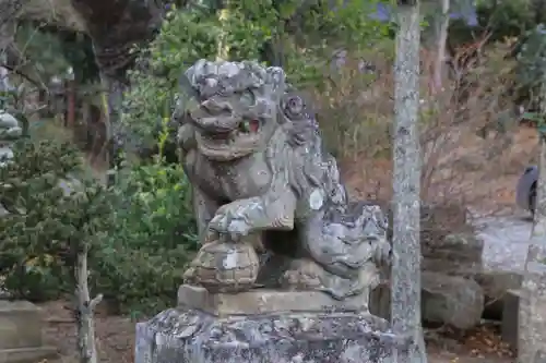 王宮伊豆神社の狛犬