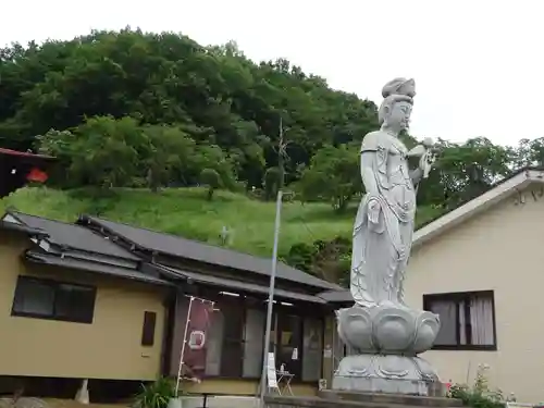 伊勢原 法泉寺の仏像