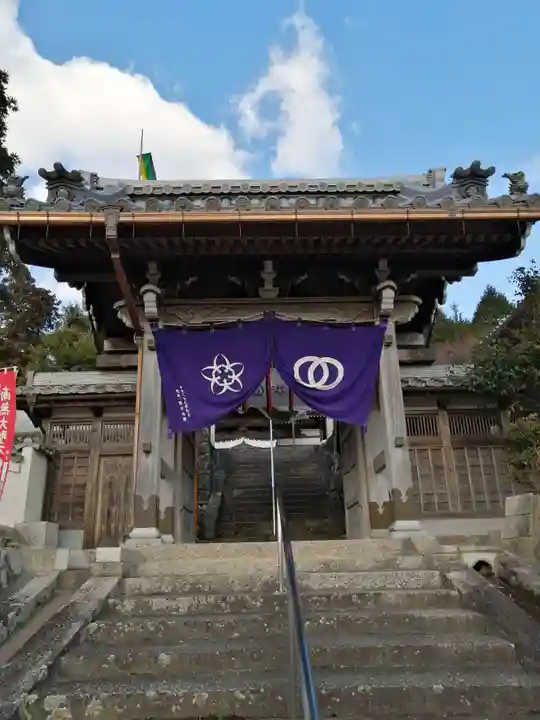 常福寺の山門・神門