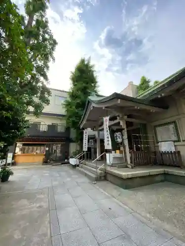 銀杏岡八幡神社の{uncategorized: "未分類", other: "その他", undefined: "問題あり", building: "その他建物", grave: "お墓", sacred_gate: "鳥居", guardian: "狛犬", statue: "像", buddha: "仏像", history: "歴史", nature: "自然", garden: "庭園", animal: "動物", pagoda: "塔", temizu: "手水舎", mountain_gate: "山門・神門", sanctuary: "本殿・本堂", subordinate: "末社・摂社", art: "芸術", scenery: "景色", jizo: "地蔵", ema: "絵馬", goshuin: "御朱印", omikuji: "おみくじ", items: "授与品その他", amulet: "お守り", goshuincho: "御朱印帳", eats: "食事", festival: "お祭り", votive_dance: "神楽", shichigosan: "七五三参", wedding: "結婚式", experience: "体験その他", initially: "初詣", around: "周辺", anti_infection: "感染症対策"}