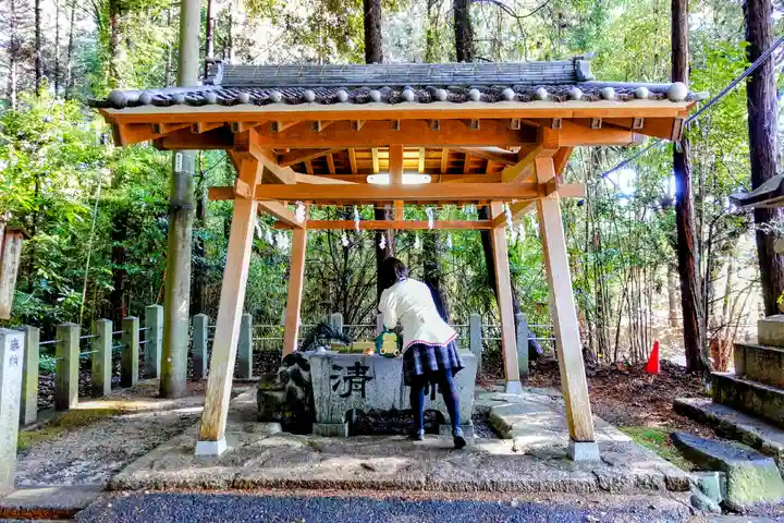 多度神社(夛度神社)の手水舎