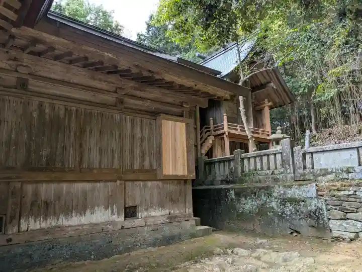 天石門別八倉比売神社の{uncategorized: "未分類", other: "その他", undefined: "問題あり", building: "その他建物", grave: "お墓", sacred_gate: "鳥居", guardian: "狛犬", statue: "像", buddha: "仏像", history: "歴史", nature: "自然", garden: "庭園", animal: "動物", pagoda: "塔", temizu: "手水舎", mountain_gate: "山門・神門", sanctuary: "本殿・本堂", subordinate: "末社・摂社", art: "芸術", scenery: "景色", jizo: "地蔵", ema: "絵馬", goshuin: "御朱印", omikuji: "おみくじ", items: "授与品その他", amulet: "お守り", goshuincho: "御朱印帳", eats: "食事", festival: "お祭り", votive_dance: "神楽", shichigosan: "七五三参", wedding: "結婚式", experience: "体験その他", initially: "初詣", around: "周辺", anti_infection: "感染症対策"}