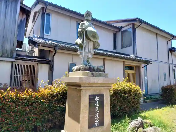 多太神社の{uncategorized: "未分類", other: "その他", undefined: "問題あり", building: "その他建物", grave: "お墓", sacred_gate: "鳥居", guardian: "狛犬", statue: "像", buddha: "仏像", history: "歴史", nature: "自然", garden: "庭園", animal: "動物", pagoda: "塔", temizu: "手水舎", mountain_gate: "山門・神門", sanctuary: "本殿・本堂", subordinate: "末社・摂社", art: "芸術", scenery: "景色", jizo: "地蔵", ema: "絵馬", goshuin: "御朱印", omikuji: "おみくじ", items: "授与品その他", amulet: "お守り", goshuincho: "御朱印帳", eats: "食事", festival: "お祭り", votive_dance: "神楽", shichigosan: "七五三参", wedding: "結婚式", experience: "体験その他", initially: "初詣", around: "周辺", anti_infection: "感染症対策"}