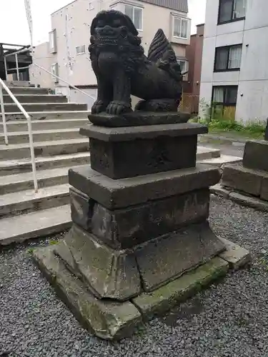 札幌諏訪神社の狛犬