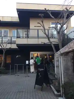 鶴岡八幡宮の周辺