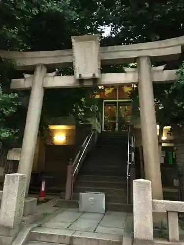 誕生八幡神社の鳥居