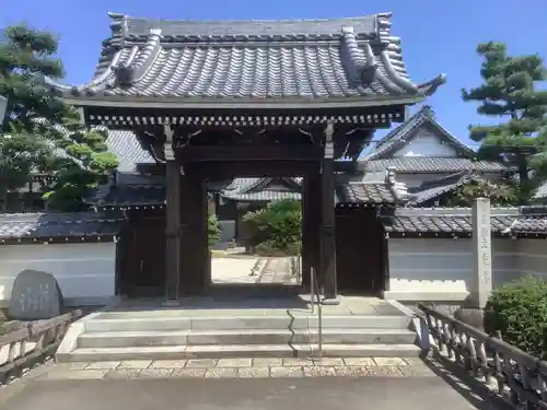 長命寺の山門