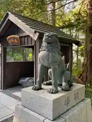 由仁神社の狛犬