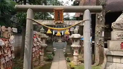 高円寺氷川神社の鳥居