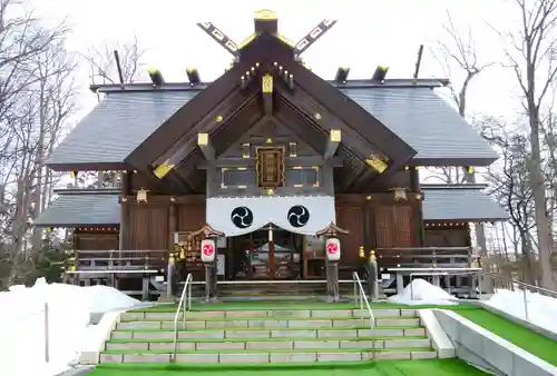 旭川神社の本殿