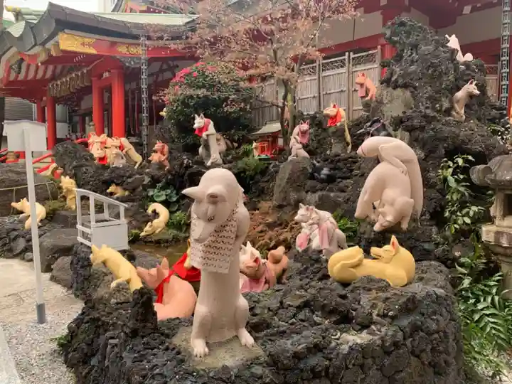 京濱伏見稲荷神社の狛犬