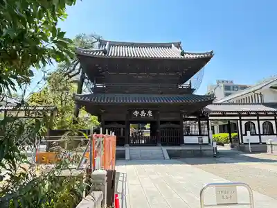 泉岳寺の山門・神門